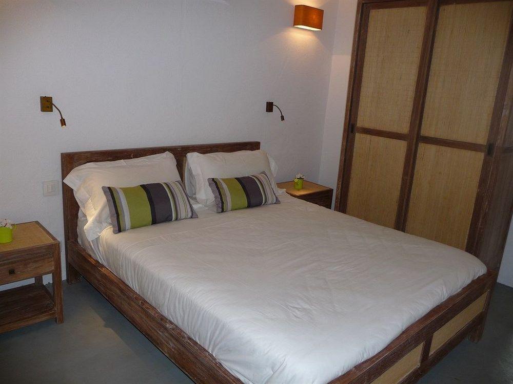 גראנדה באיה Esprit Libre Restaurant & Guest House מראה חיצוני תמונה