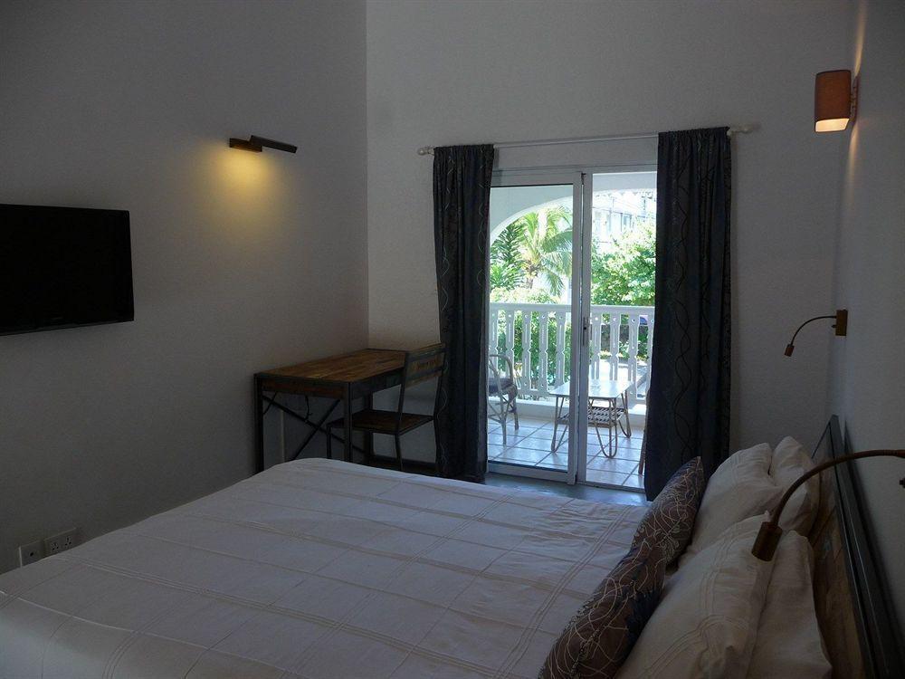 גראנדה באיה Esprit Libre Restaurant & Guest House מראה חיצוני תמונה