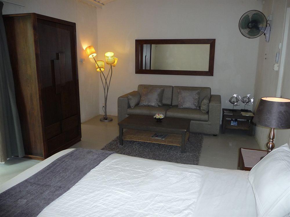 גראנדה באיה Esprit Libre Restaurant & Guest House מראה חיצוני תמונה