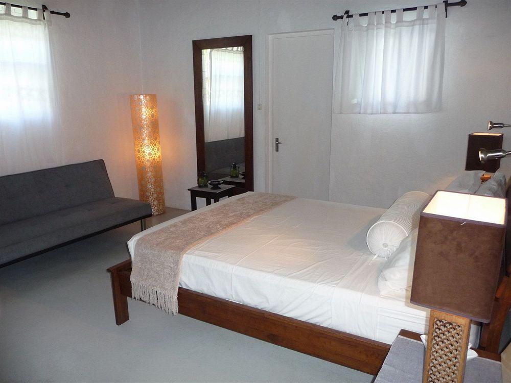 גראנדה באיה Esprit Libre Restaurant & Guest House מראה חיצוני תמונה