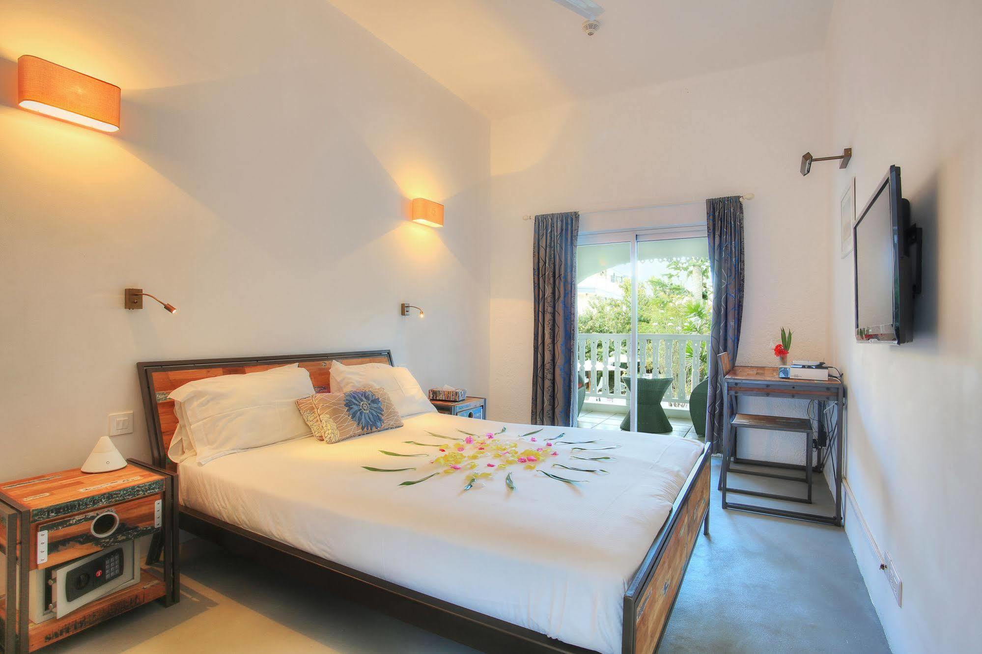 גראנדה באיה Esprit Libre Restaurant & Guest House מראה חיצוני תמונה